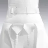 جمبسوت نسائي بزخارف بنية وأكمام بيضاء
